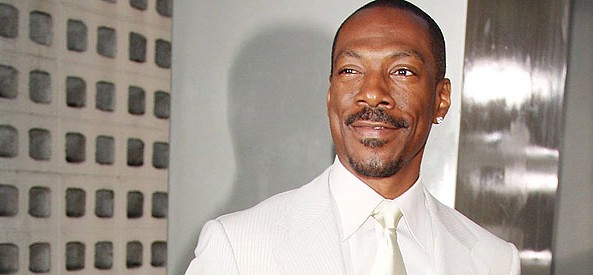 Would you like to see Eddie Murphy host the Oscars? Well, you will!