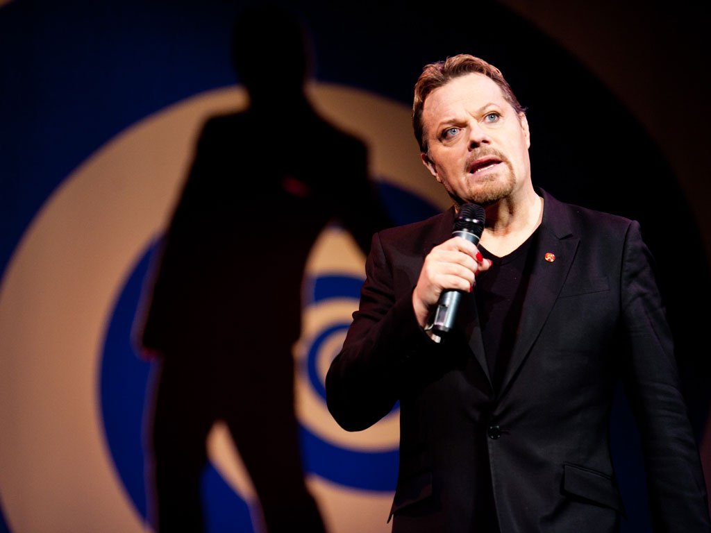 “Believe Me,” Eddie Izzard’s June 2017 stand-up tour of America will include book readings, Q&As