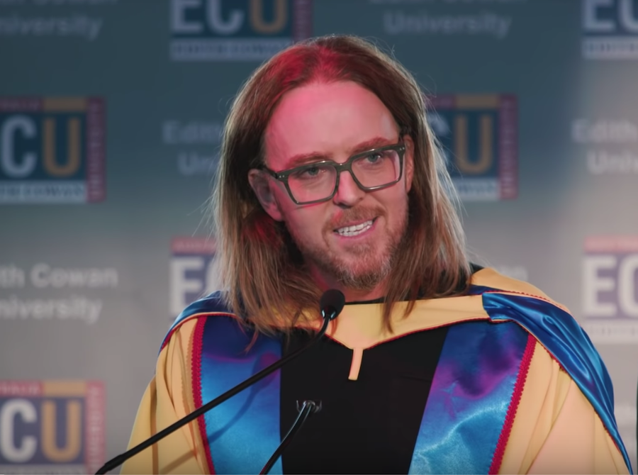 Tim Minchin returns to Western Australian Academy of Performing Arts at Edith Cowan University to receive honorary degree