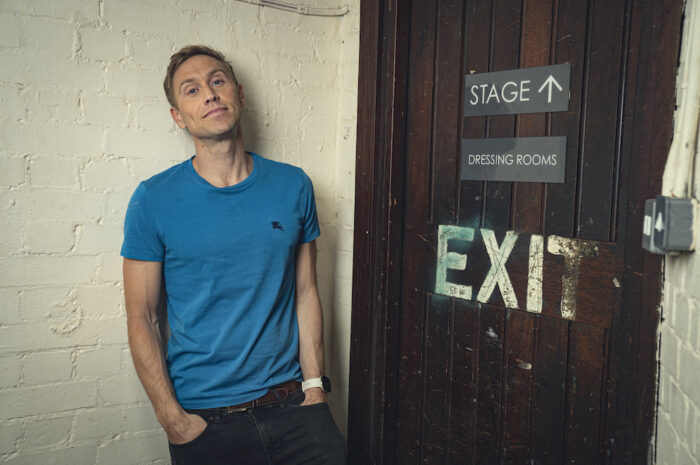 Episode #368: Russell Howard